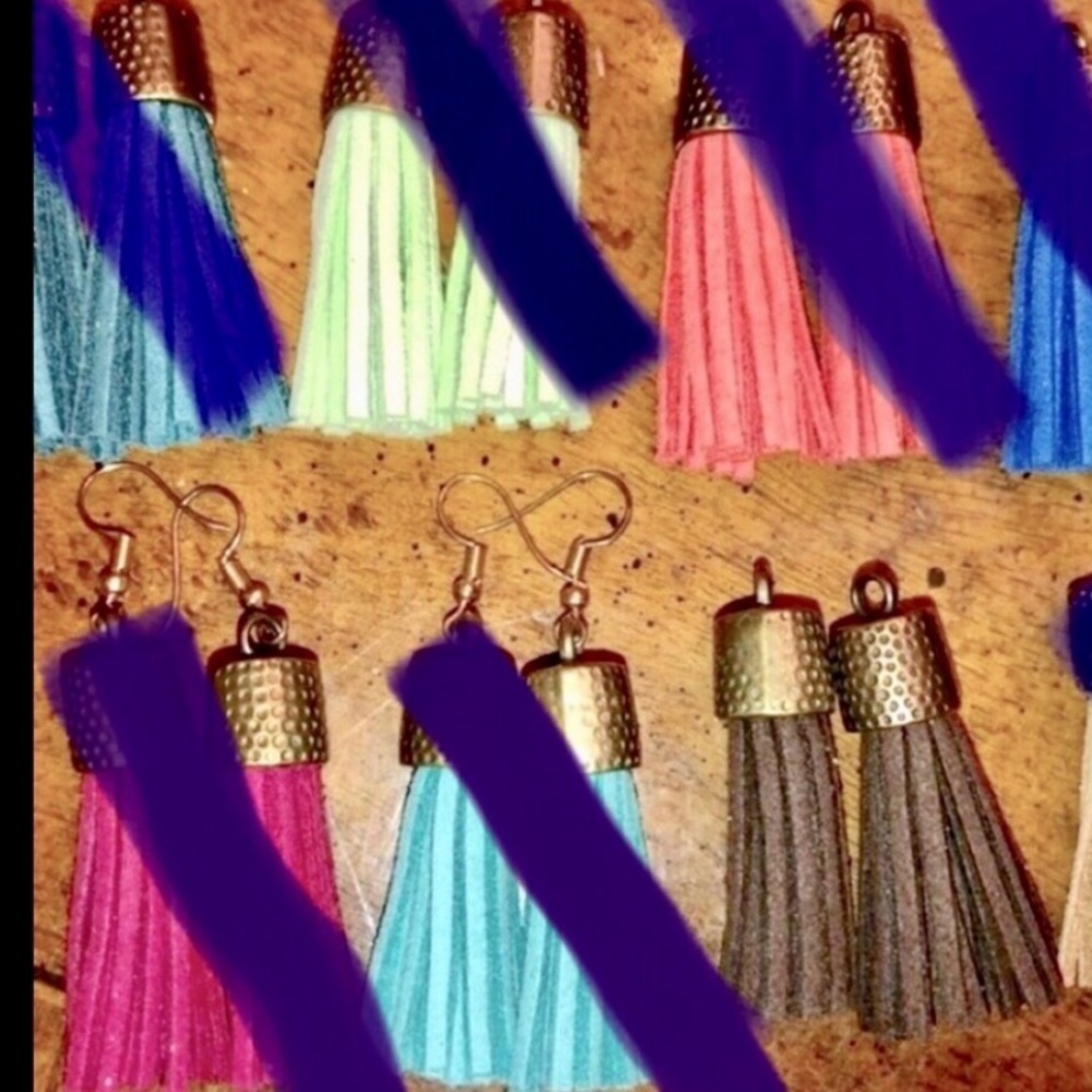 BROWN LEATHER TASSEL EARRINGS  NEW